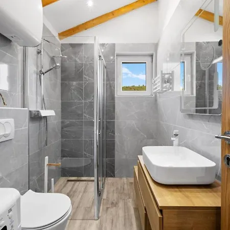 Vista By Guide Vila Bicine